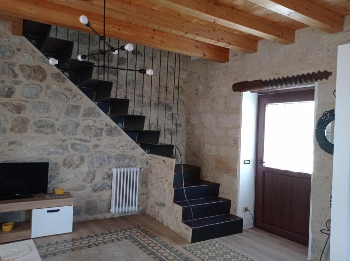 Casa Vacanze Borgo Gulini Da Anna Petralia Soprana Exterior foto