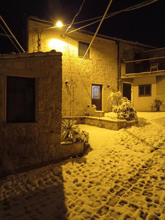 Casa Vacanze Borgo Gulini Da Anna Petralia Soprana Exterior foto